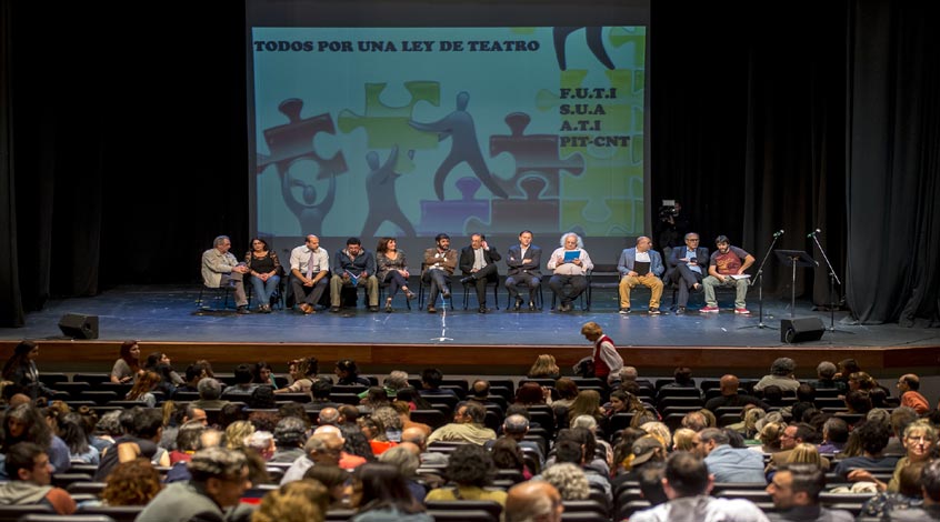 Por una ley nacional de teatro independiente