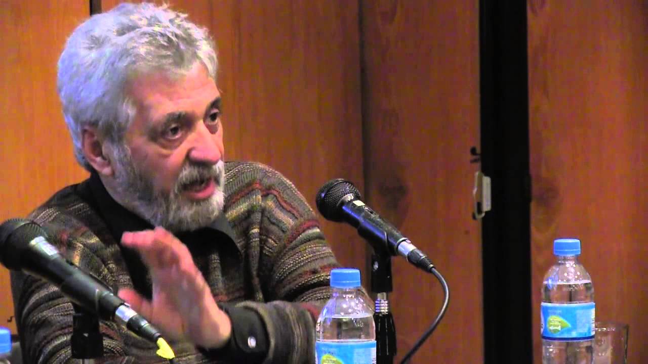 Adhemar Bianchi: “El Teatro Comunitario crea el marco, la creatividad de la gente lo llena”