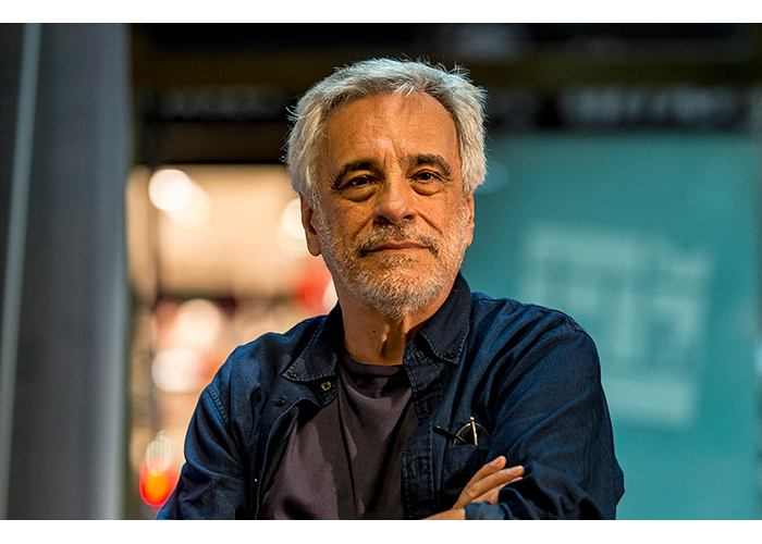 Aderbal Freire: «Galeano dice que, además de haber sido despojada de sus riquezas, Latinoamérica ha sufrido la usurpación de la memoria»