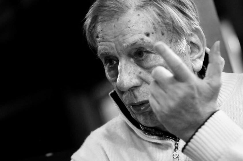 Dervy Vilas  (1933-2019)