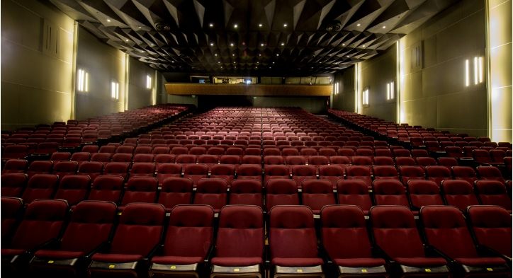 Editorial: El público aplaudido y la reapertura de Socio Espectacular