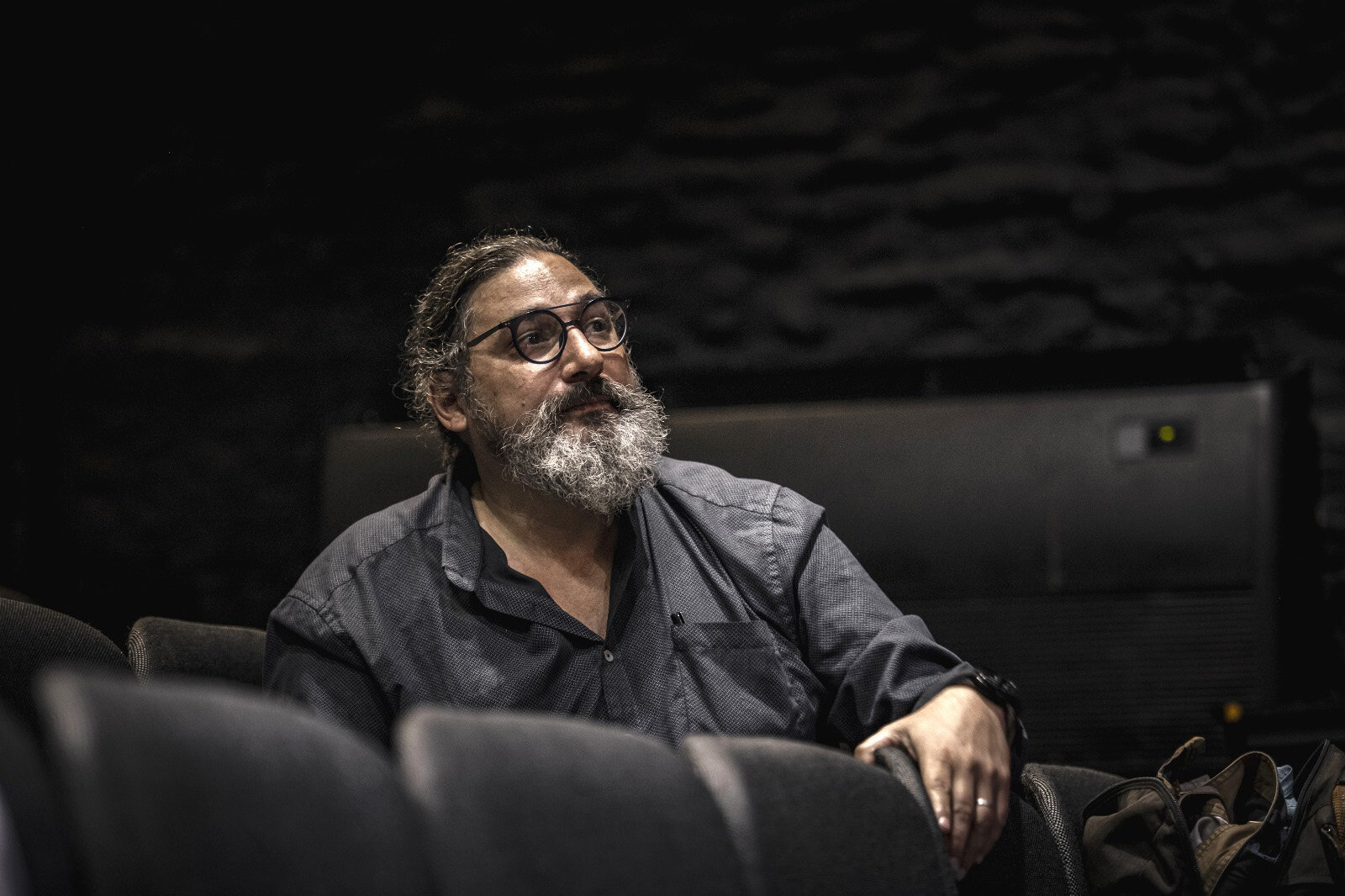 José María Novo: “Seis actores que en una hora y media recorren la historia de la humanidad buscando el ‘pecado de la risa’, como dice Umberto Eco”