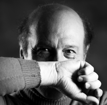 Entrevista a Levón: “¿Quién puede resistirse, frente a la Danza de agosto, a tomar de las manos a cinco mujeres, para bailar con ellas en ronda?”